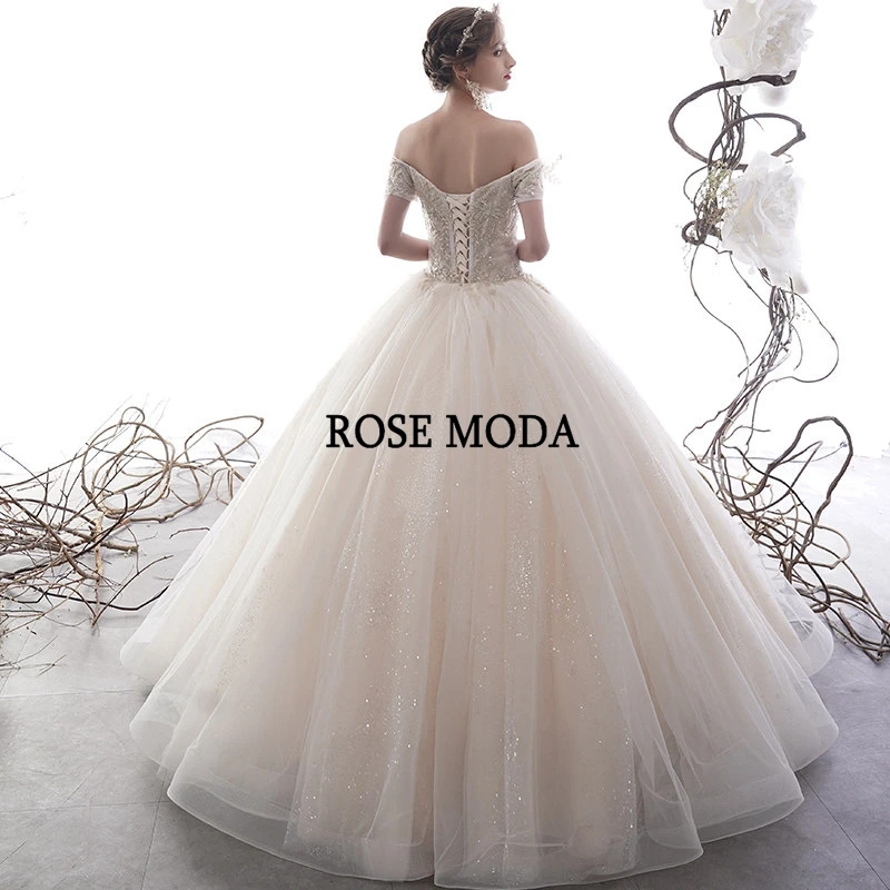 Rose Moda Berkilauan Quinceanera Gaun Gaun Pengantin Putri Debutante Gaun Renda Kembali