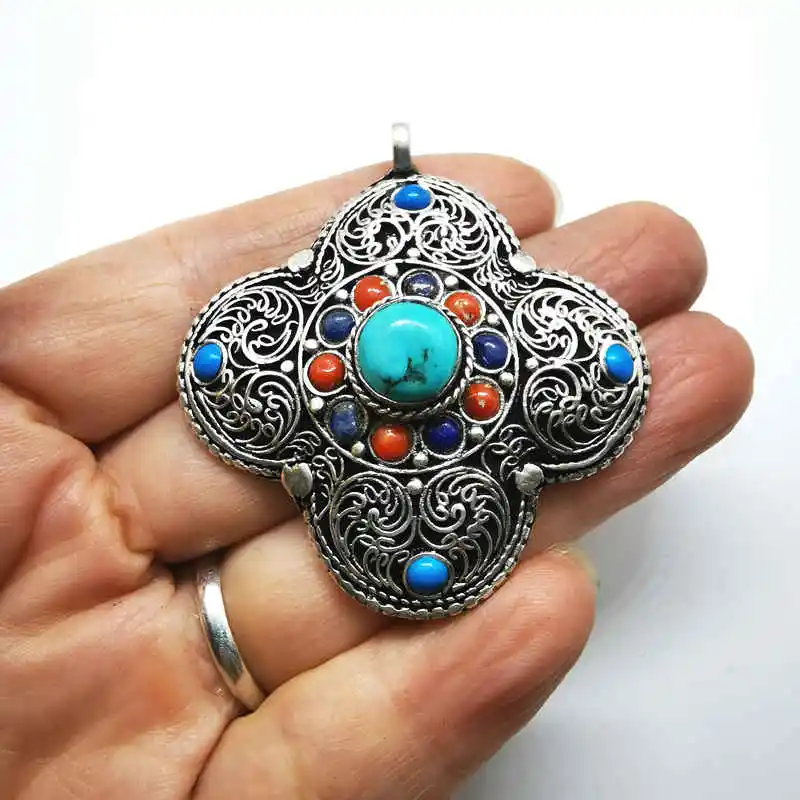 Tibetan Pendants Copper Inlaid Colorful Beads Clover Flower Pendant TBP737