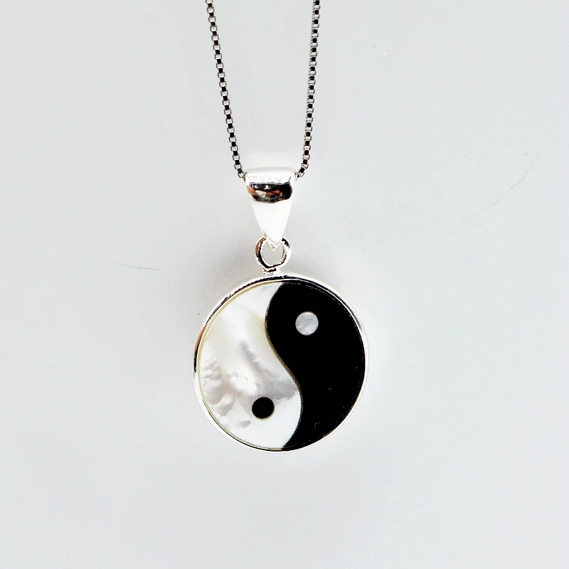 Yin Yang Silver Pendant Necklace Women\'s Silver Necklace Agate Shell Round Pendant Gift Choice for Girls