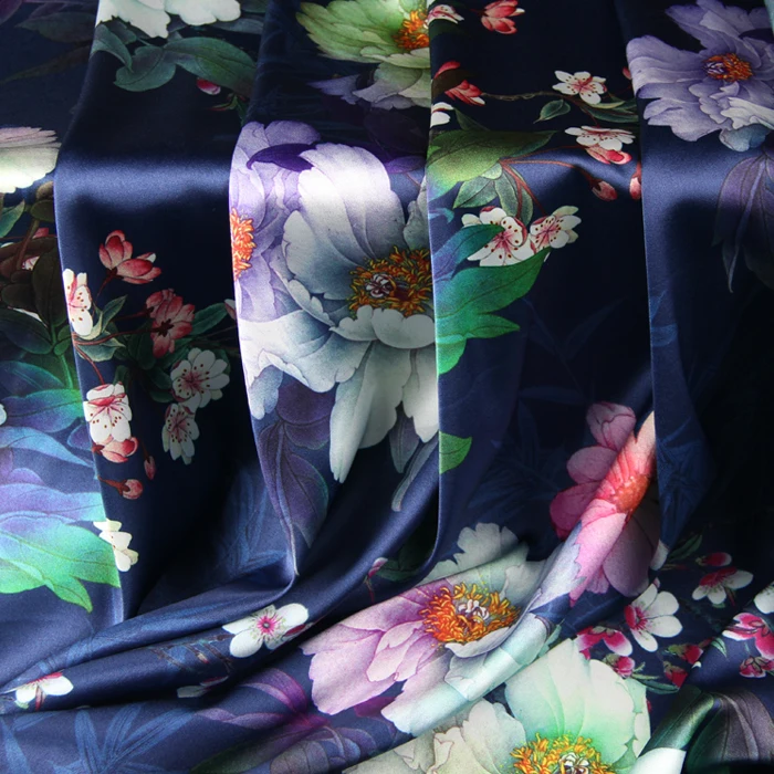 PRINTED SILK STRETCH SATIN 118cm width 19momme 100% Silk Sewing Material For Summer Dress