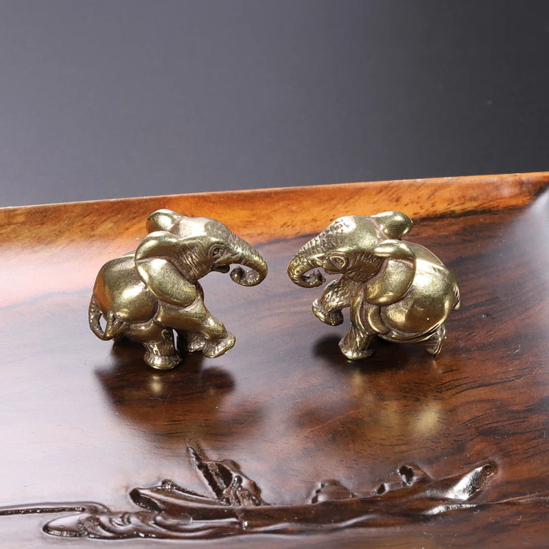 Pure Copper Elephant Small Statue Feng Shui Ornaments Handmade Brass Animal Crafts Home Decor Office Desk Decorations for Room