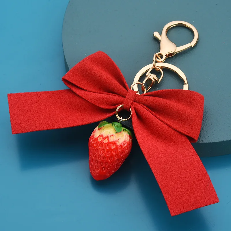 New Cartoon Strawberry Keychains Cute fruit Key Chain Creative Custom Couple Ins Bag Pendant Car Leather Key Ring K4206