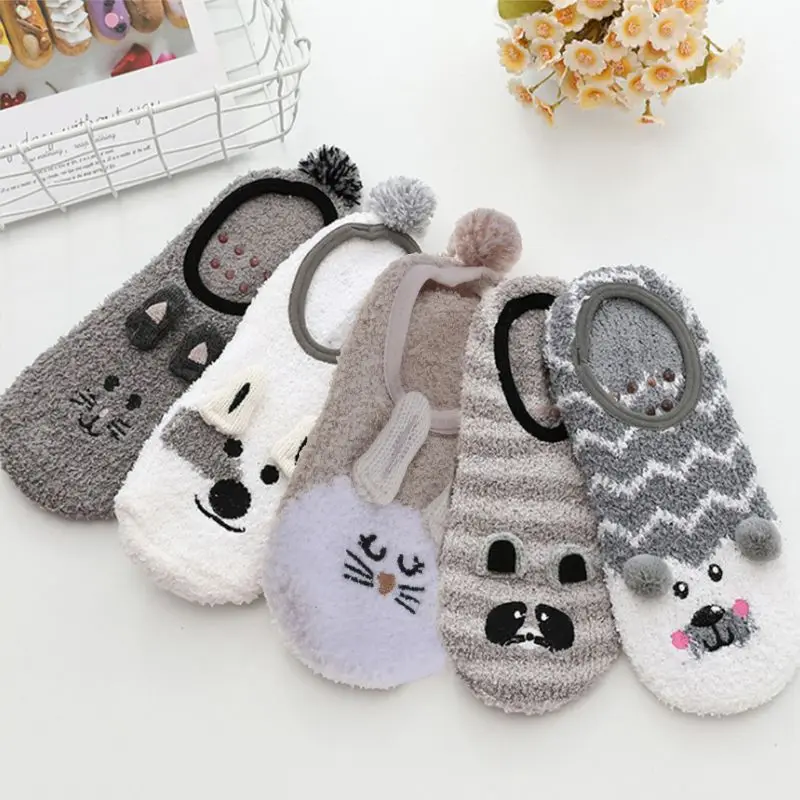 1Pair Lady Winter Warm Slipper Socks Cartoon Animal Embroidery Coral Velvet Sock Y5GC