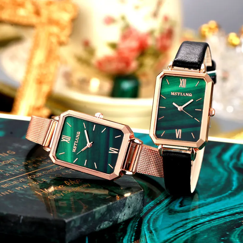 UTHAI BK19 Light Luxury Women's Watch Vintage Quartz Watch Peacock Green Disc Style Quartz Watch, Showcasing Fashion and Beauty