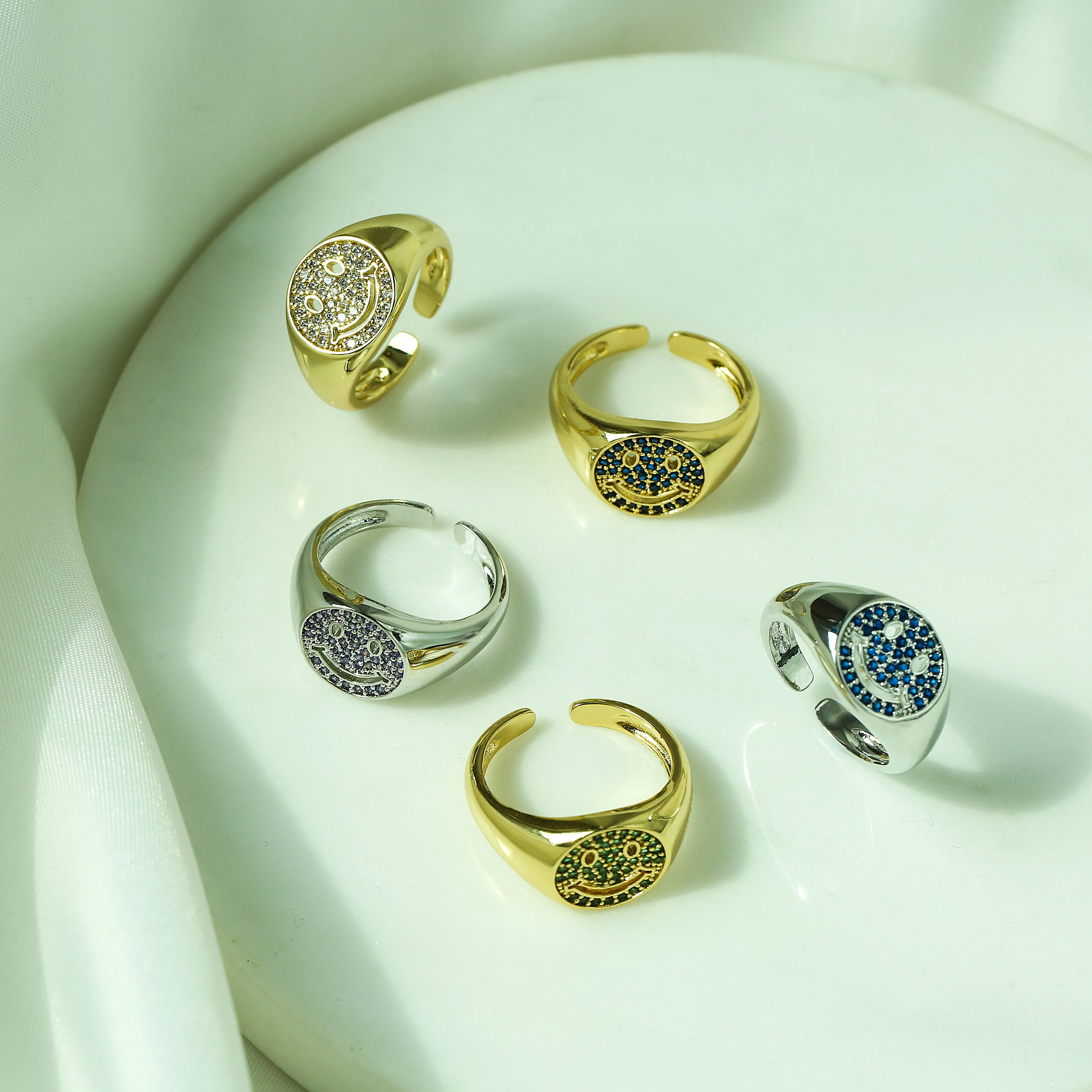 HECHENG,Colorful Multi Zircon Face Rings,Geometric Rings for Women Gold Color Crystal Fashion Jewelry