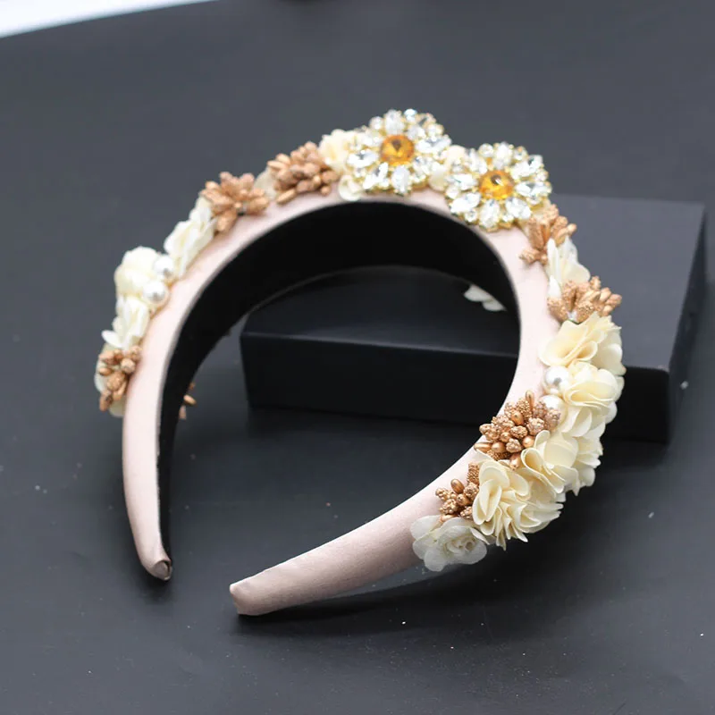 Ladies Fashionable Hair Band Baroque fashion temperament sponge rhinestone fabric flower wild headband 686