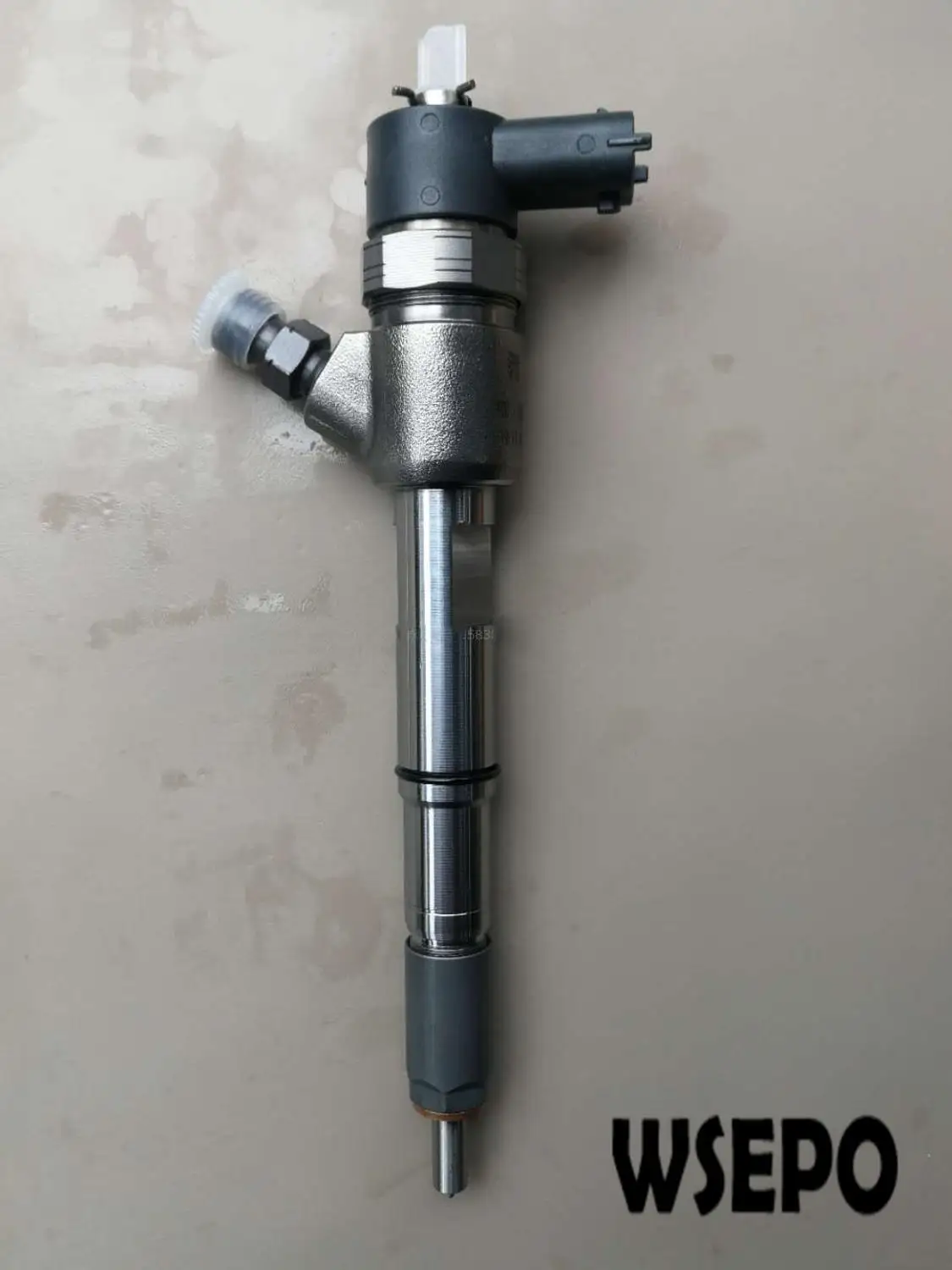 

Top quality Replacement Electronically Common Rail Fuel Injector Assy. P/N 0445110529 for Multi Cylinder Heavy Diesel Engine