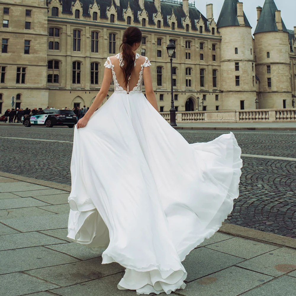 Vestido De novia De playa De gasa personalizado 2025, vestido De novia bohemio con abertura y cuello redondo, ilusión De encaje con perlas, Vestidos De novia