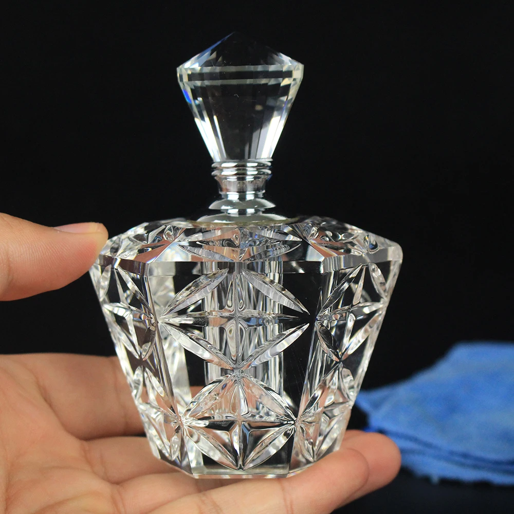 12ML Fashion Crystal Perfume Bottle Refillable Essential Oil Bottle Travel Perfume Cosmetic Bottle Lady\'s Gift