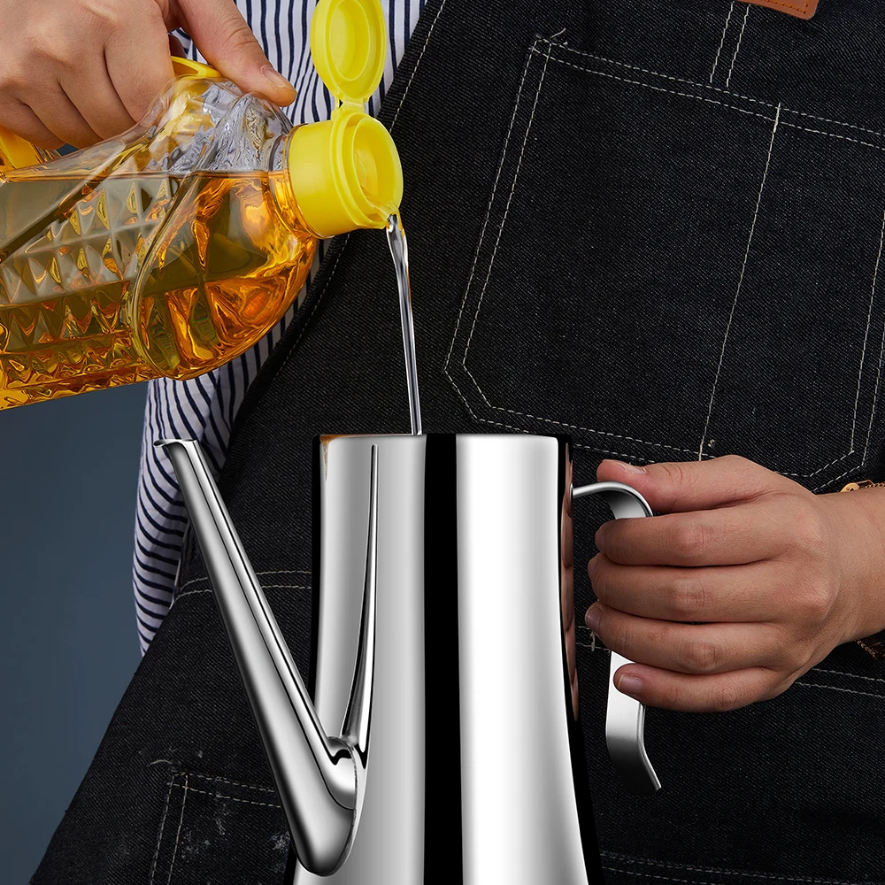 304 Stainless Steel Olive Oil Bottle Vinegar Dispenser Sauce Seasoning Batcher Can Pots Oil Container Kitchen Accessories