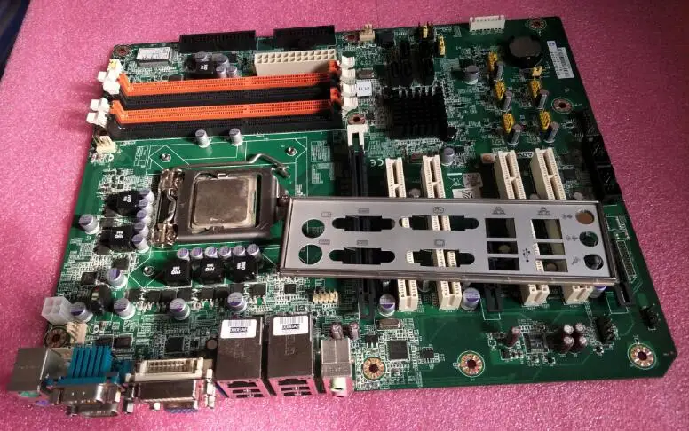 

AIMB-780QG2 A1 100%OK Original Embedded IPC Mainboard AIMB-780 ATX Industrial Motherboard 4*PCI 4*COM 2*LAN With CPU RAM