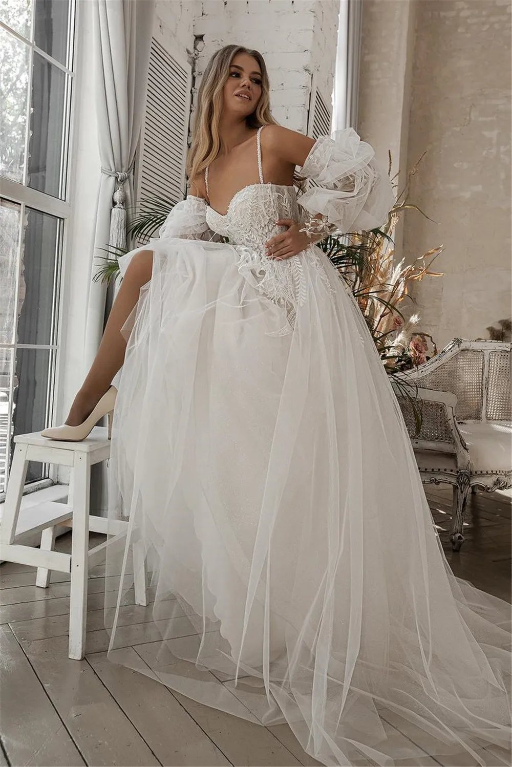 Robe de mariée à manches longues bouffantes A-Line Beach, robe de patients en dentelle, plumes sur mesure, fête de mariage princesse, quelle que soit Boho, grande taille