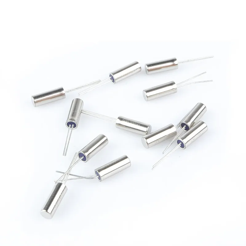 10PCS lot Cylindrical Passive Quartz Crystal Oscillator 6M 8M 12M 16M 24M 32K 32.768KHz 10PPM 12.5PF 2PIN 3*8mm 2*6mm