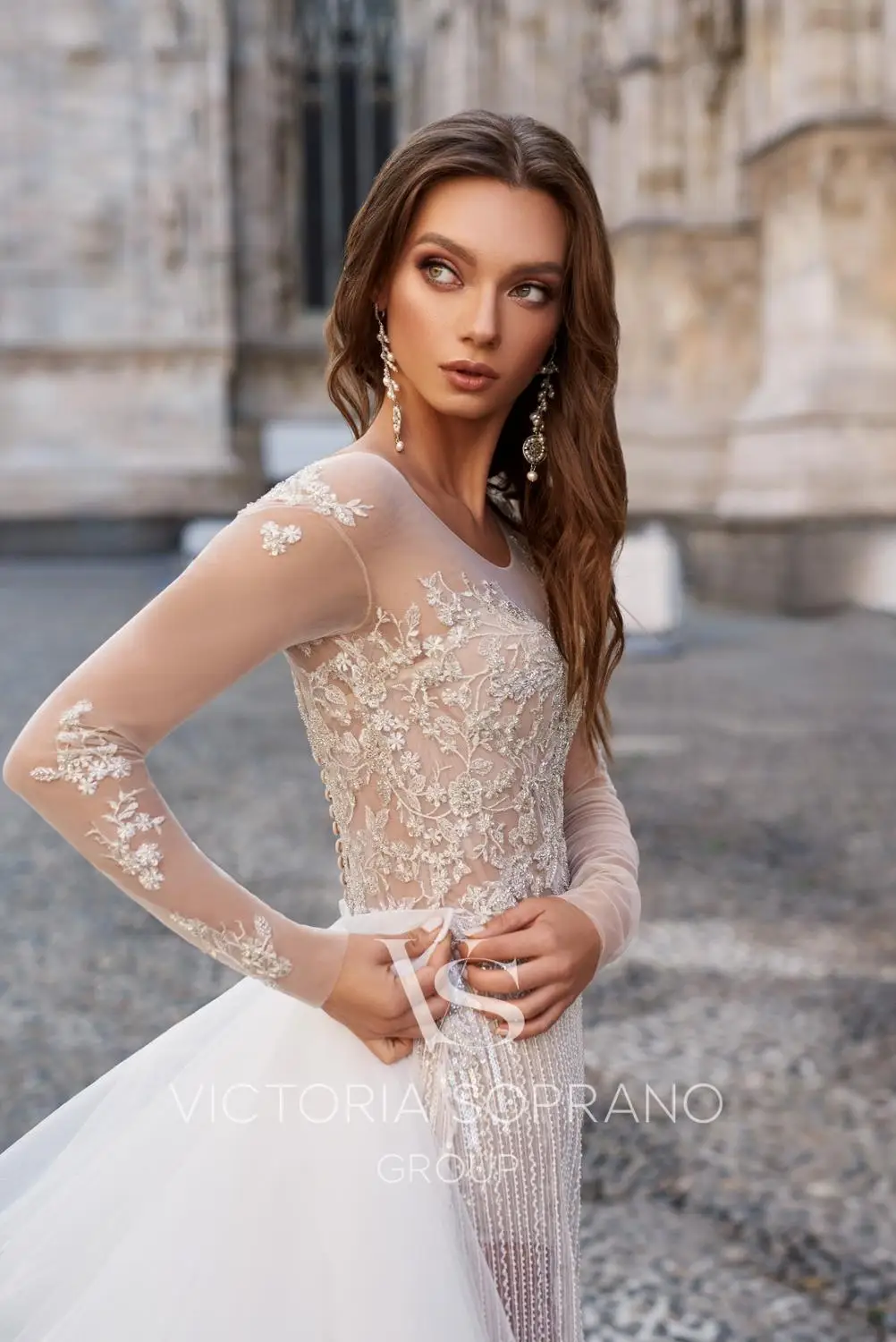 Wedding Jumpsuit With Detachable Train Lace Apliques Sequins Country Beach Wedding Dress Custom Made Long Sleeve Robes De Mariée