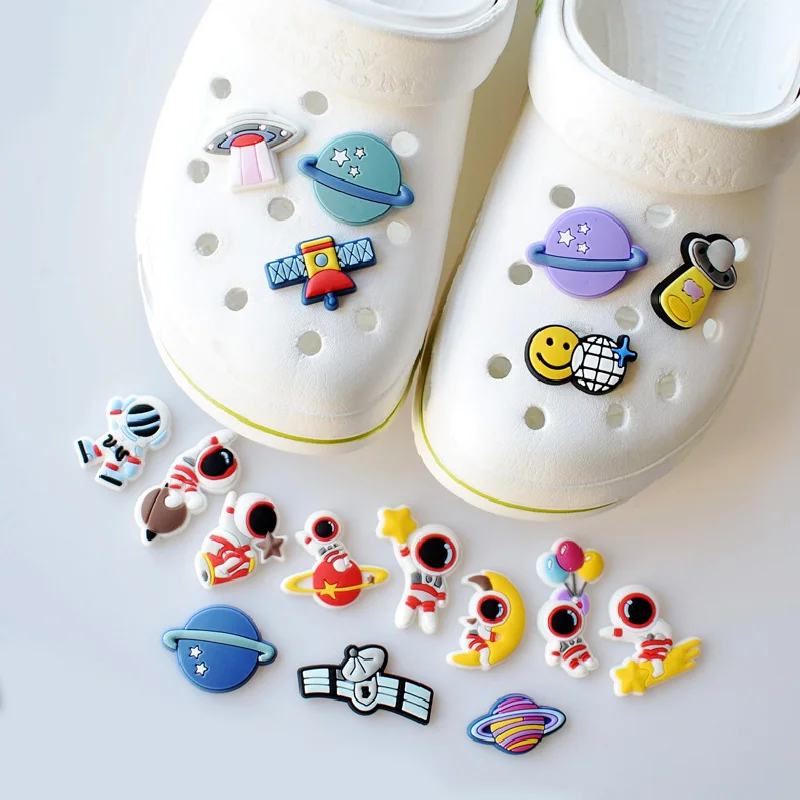 

PVC Shoe Charms Accessories Cute Planet Space Astronaut Shoe Decoration Buckles Accessories for Clogs Sandals X-mas Gifts Buckle