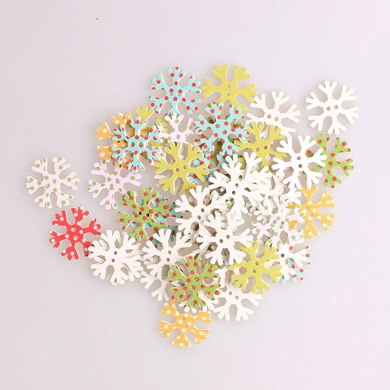 Snowflake Wooden Buttons for Clothing Crafts Sewing Scrapbooking Crafts DIY Needlework Accessories Natural Button Decoratives E