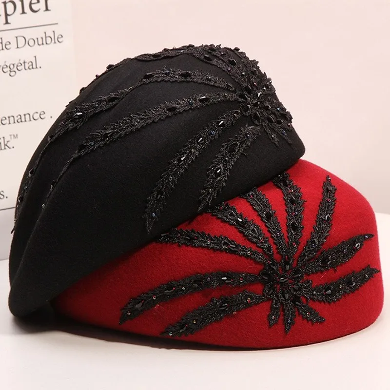 

H790 Women Wool Beret Hat Korean Girl Autumn Winter British Retro Lace Flower Berets Cap Female Party Shopping High Fashion Hats