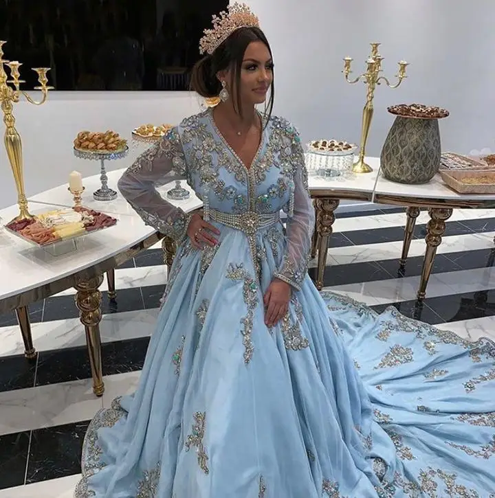 Vestidos de boda de caftán marroquí azul cielo, cuello en V, mangas largas, tren de barrido de cristal, vestido de novia de Dubái Arabia Saudita india