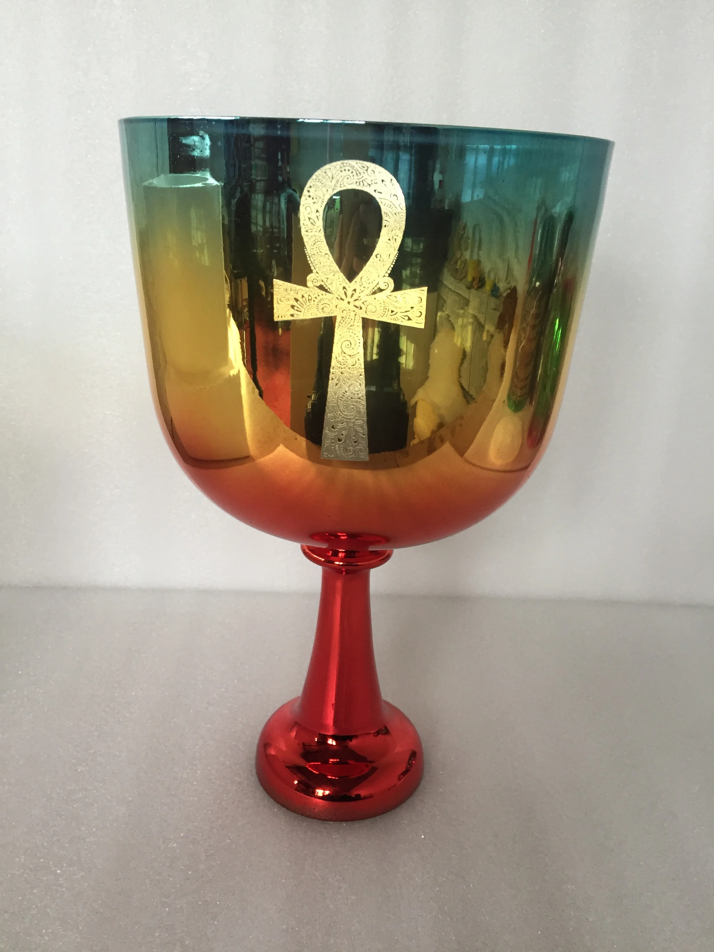 

4th Octave about 6.5" mixed color C note crystal singing chalice perfect 432HZ With engraving"Hanck croce"