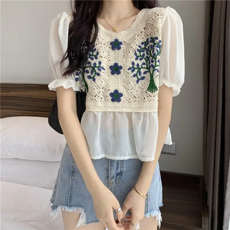 Blouses Women Retro All-match Floral Puff-sleeve V-neck Ins Streetwear Soft Breathable Hot Sale Students Fashion Embroidery Tops