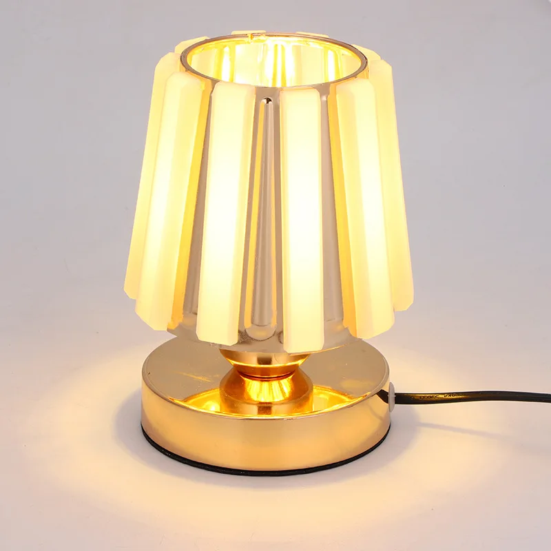 Modern LED Glass Table Lamps Living Room Bedroom Table Lamp Iron Bedside Lamp Crystal Desk Lamp Gold Nightstand Light Fixtures