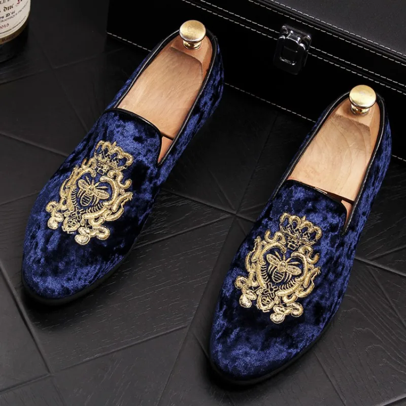 NEW Men\'s velvet loafers, embroidered bees Casual British Dress Shoes Men\'s Flats Wedding and Party Shoes b8