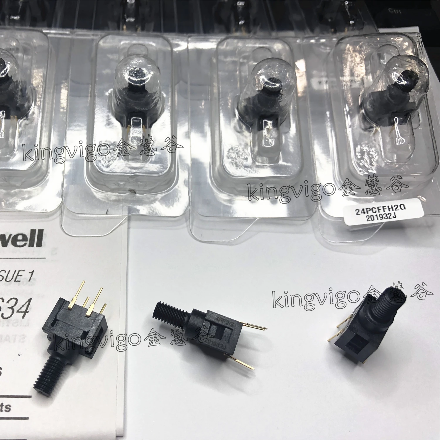 HONEYWELL Sensor  24PCFFH2G Uncompensated/Unamplified, 100 psi Pressure Range, Fluorosilicone Seal, M5 Thread Port
