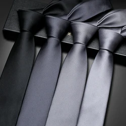 Corbata plateada de lujo para hombre, corbata delgada de 6CM, vestido de moda de negocios para boda, traje de seda de poliéster con caja de regalo