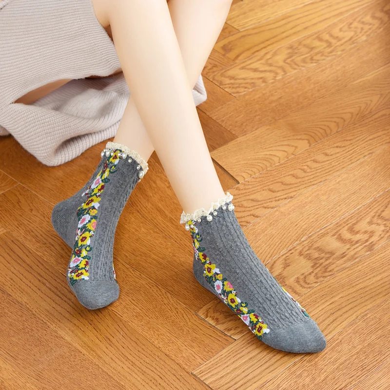 

New Retro Ethnic Style Women Socks Flower Casual Comfortable Ladies Funny Cute Spring Autumn Cotton Girls Sox Gifts 1pair ws206