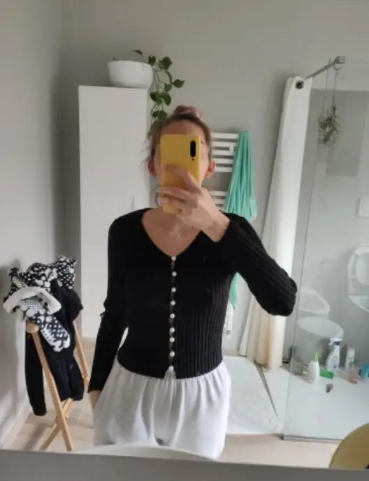 Vintage Stylish Knitting Single Breasted Pearl Cardigan Sweater Woman Deep V-neck Long Sleeve Jumper Stretch Knitwear