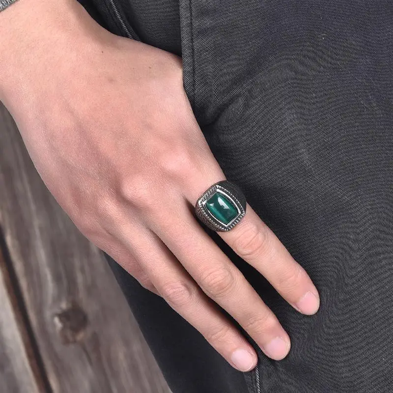 2021 New Fashion Men Ring Green Stone Stainless Steel Charm Punk Hiphop Finger Rings Male Charm Jewelry Accessories Wholesale