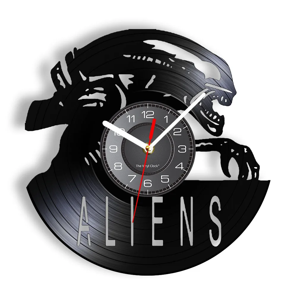 Alien Xenomorph Monster Warior Vinyl Record Wall Clock Alienware ET Wall Art Clock Outer Space Cosmic Home Decor Wall Watch