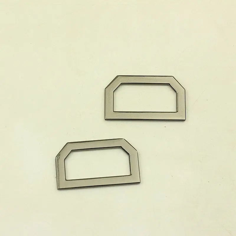 30Pcs 37x17mm Bag Corner Clip Edges Protector Metal Buckles Luggage Decorative Buckle Clothing DIY Leather Crafts Accessories