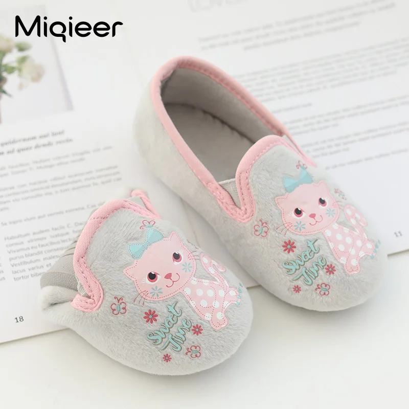 Autumn Winter Sweet Girls Boys Home Slippers Anti Skid Children Kids Cute Cat Indoor Floor Soft Shoes Flat Footwear Zapatos Nina