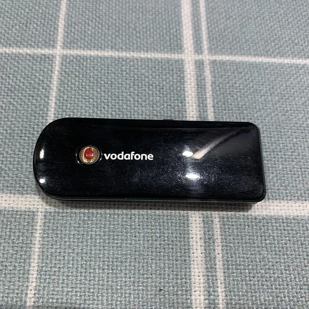 

Unlocked Vodafone K4505 HUAWEI HSPA+ 21Mbps 3G USB Surfstick