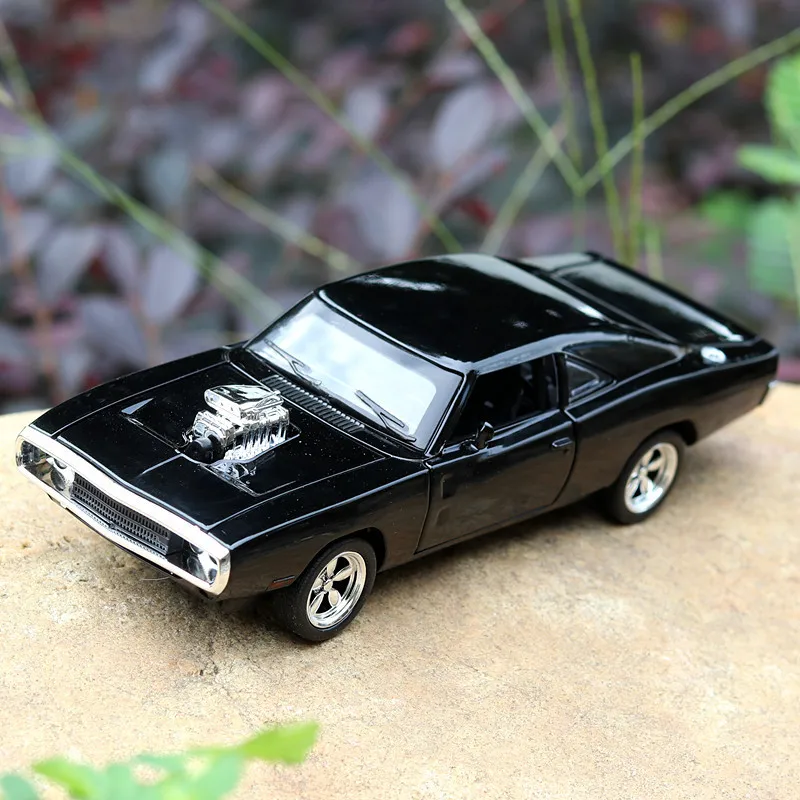 Simulation Exquisite Diecasts & Toy Vehicle MINIAUTO Car Styling Classic Dodge Charger 1970 Supercar 1:32 Alloy Collection Model