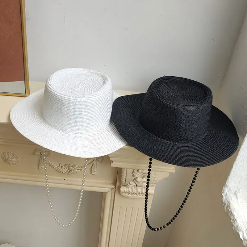 New Summer Hepburn Style Pearl Chain Vintage Concave Top Design Straw Hat For Women Girls Beach Holiday Sun Caps Fashion Fedora