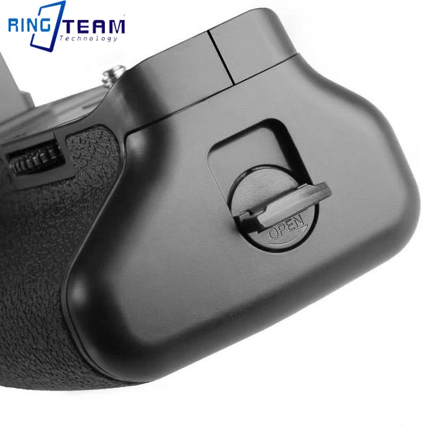 BG-E20RC Battery Grip for 5D Mark IV Work with Two LP-E6, Supports Vertical Shooting. With 2.4G Wireless Remote Control view 3