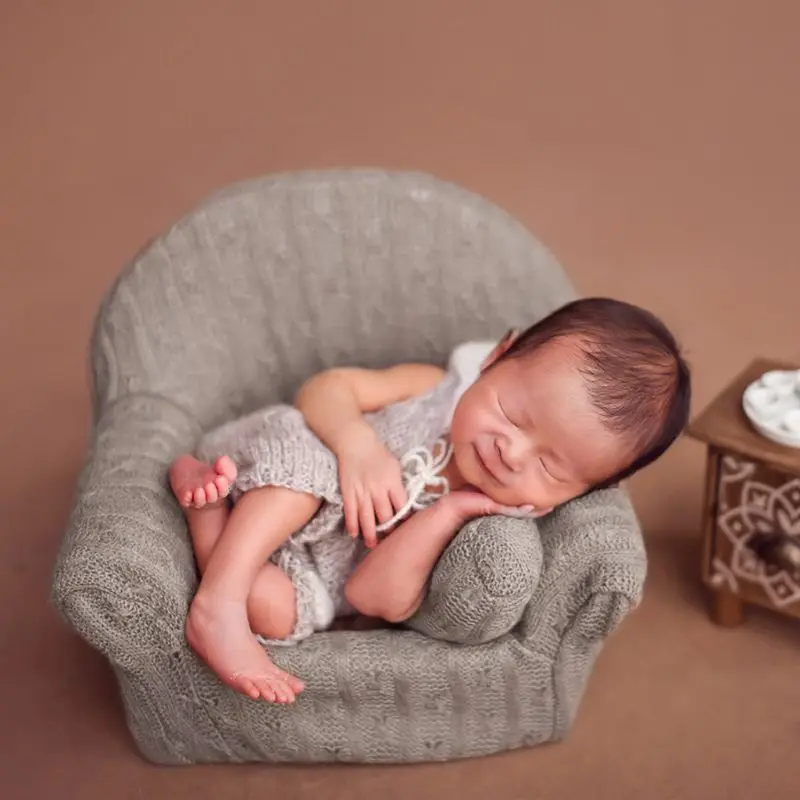 

3Pcs/set Newborn Baby Photography Props Posing Mini Sofa Arm Chair Pillows Infant Photo Prop Accessories 100 Days Shooting Props