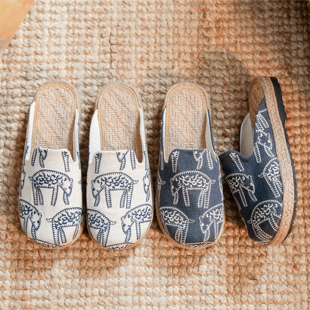 Veowalk Animal Print Women Canvas Close Toe Flat Slippers Ladies Comfortable Casual Mules Mori Girl Style Summer Shoes