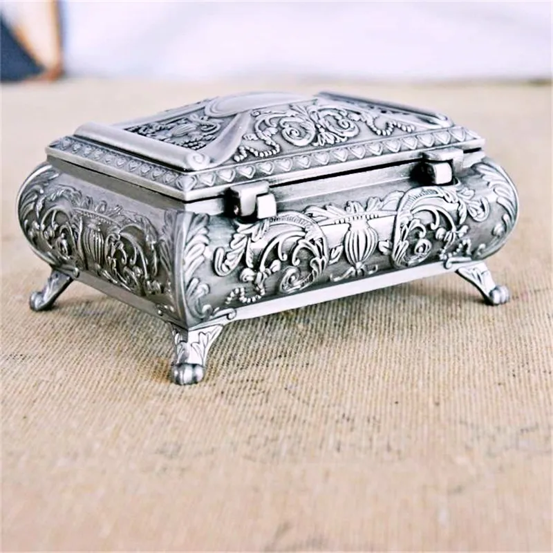 2021 Vintage Zinc Alloy Flower Storage Box Creative Classical  Wedding Birthday Gift Trinket Jewellery Box