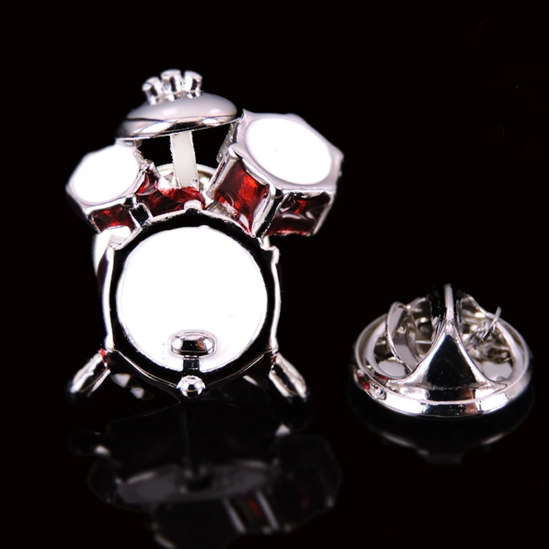 Music equipment violin horn Saxophone Guitar Brooch fashion men and women Lapel Pin clothing backpack accessories Badge