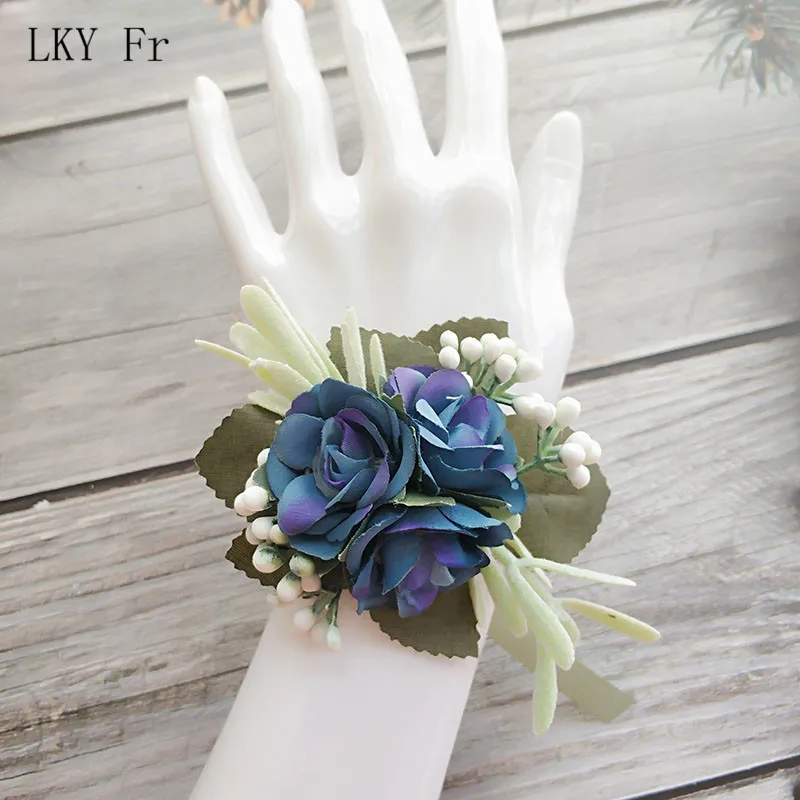 LKY Fr Corsage Hochzeit Boutonnieres Blau Rosen Seide Armband Blumen Bräutigam Mann Anzug Knopfloch Brosche Pins Ehe Zubehör