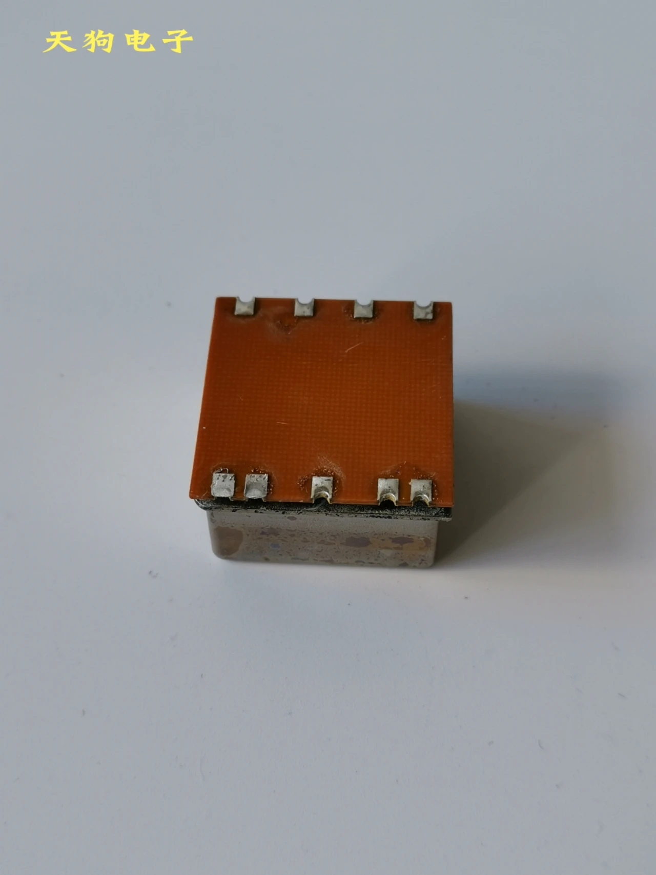 من جهة ثانية STP3028 LF 10MHZ درجة حرارة ثابتة مذبذب الكريستال 5 فولت التفكيك