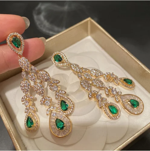 Women temperament full of zircon green fan-shaped tassel fan earrings dinner dress retro green zircon earrings