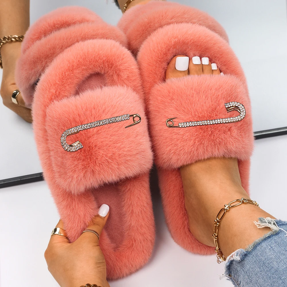 Slippers Women Faux Fur Rhinestone Furry Slides Fur Sandals Fluffy Fashion Slippers Platform Flip Flops Designer Shoes New 2021