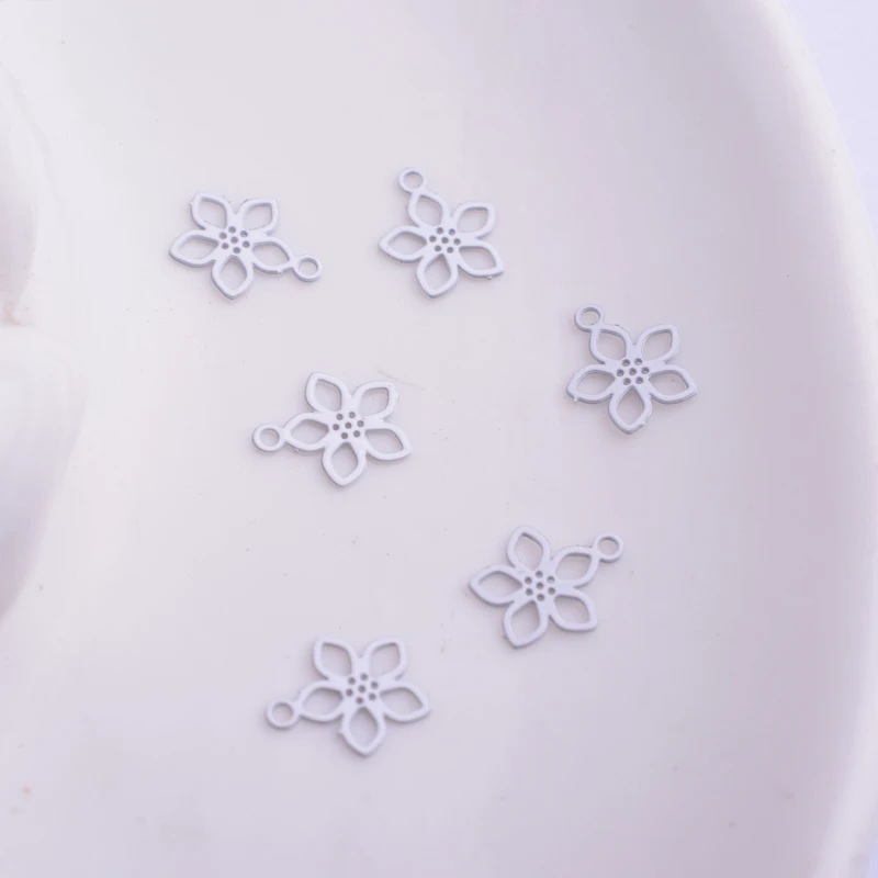 100 Stück AC4215 7*9mm Filigran Versilberte Mini-Blumenanhänger Messing Goldfarben Kleine Blumen Anhänger DIY Ohrring – Detail 11