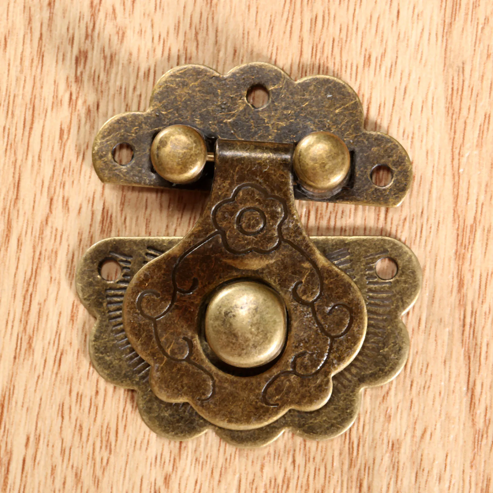 Antique Bronze Hasps Lock Decorative Jewelry Wood Box Padlock Retro Suitcase Latch Hook With Screws Vintage Hardware 40x36mm