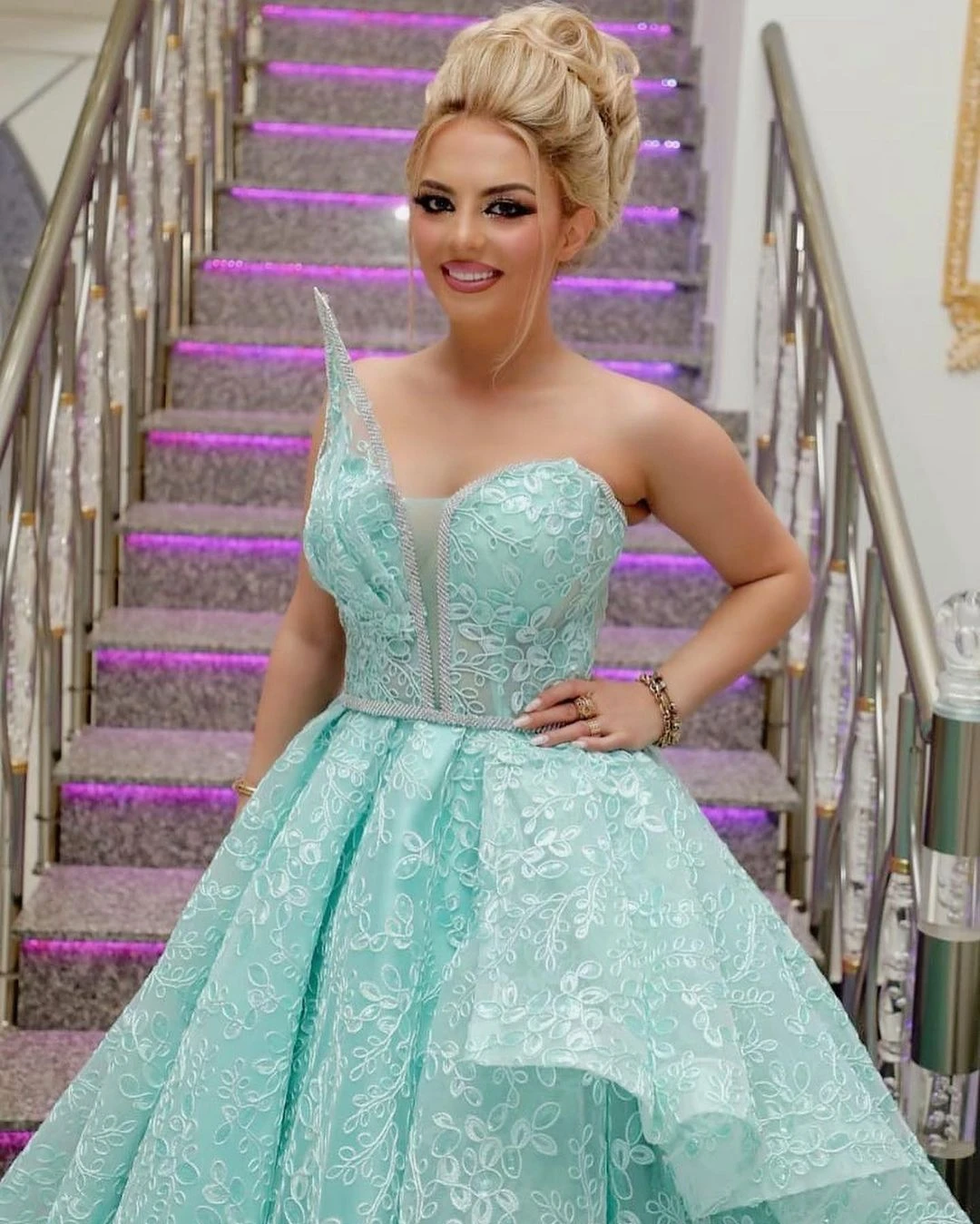 Elegant Ball Gown Princess Lace Evening   Dresses Strapless Ruffles Dubai Style Women Prom   Dressing Gowns