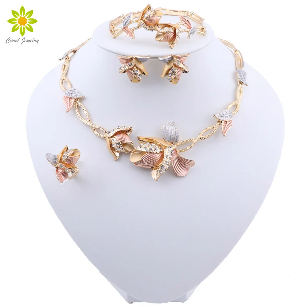 Dubai Fashion Women Flower Shape Necklace Wedding Party Jewelry Set Creative Bracelet Earrings Romantic Wedding Ring Jewelry